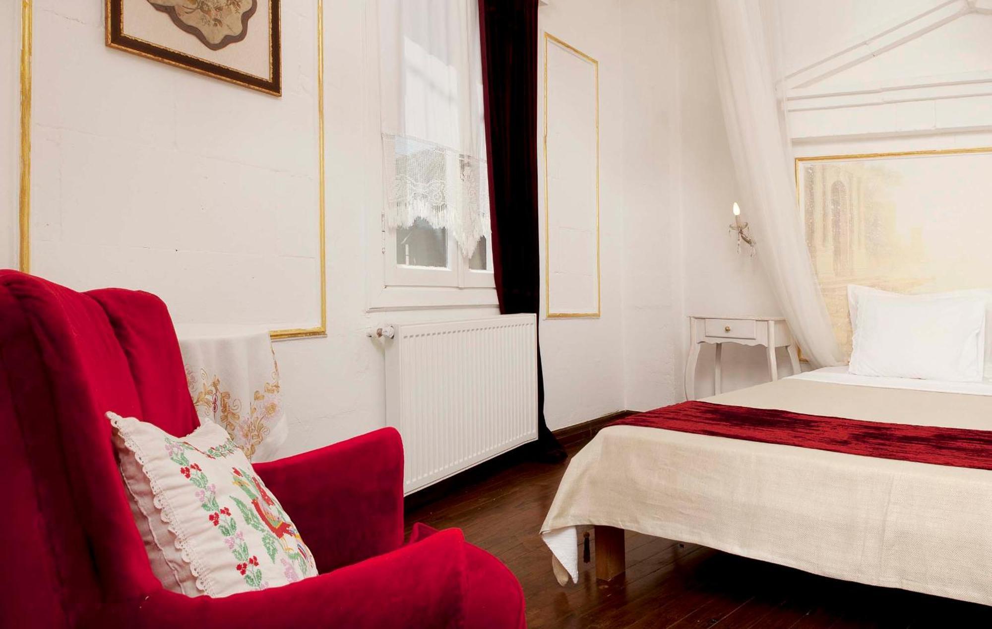 Moshinos Hotel Айвалык Номер фото
