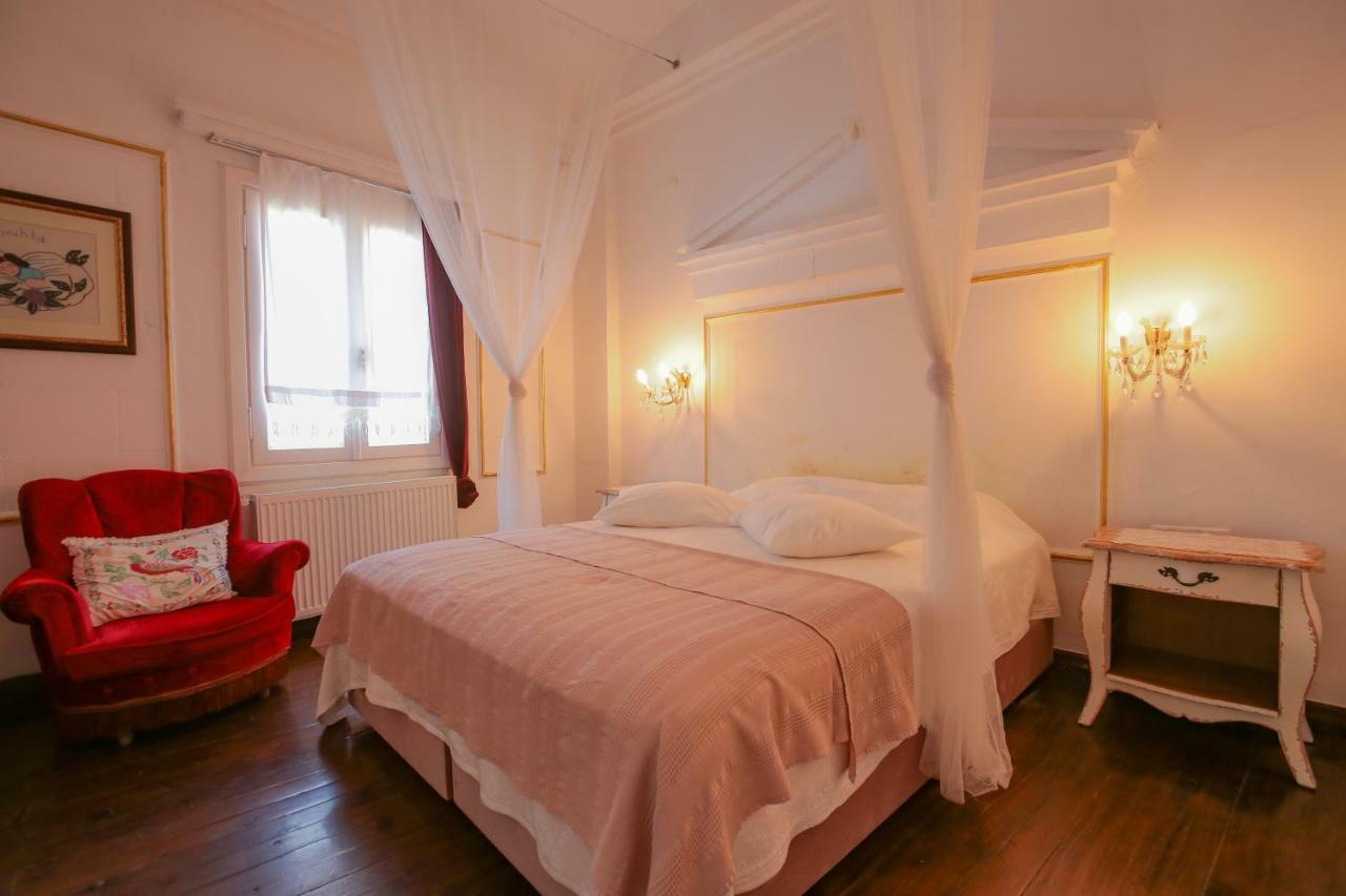 Moshinos Hotel Айвалык Экстерьер фото