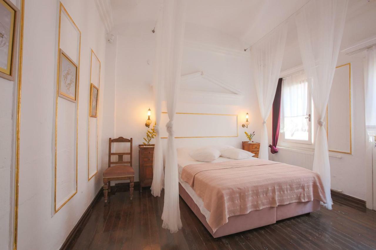 Moshinos Hotel Айвалык Экстерьер фото